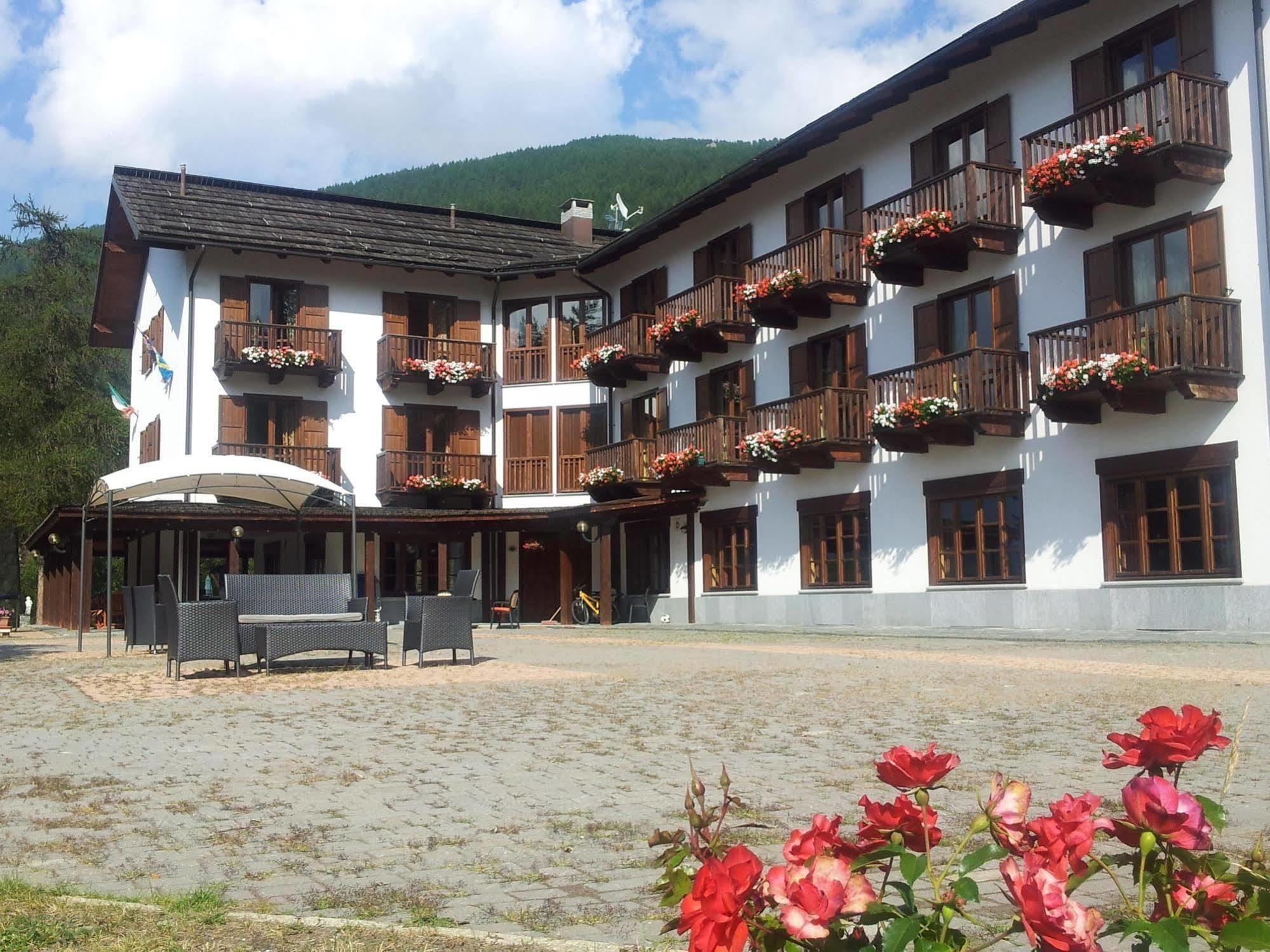Park Hotel Gran Bosco Oulx Exterior foto